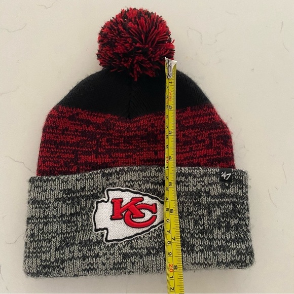Kansas City Chiefs Embroidered Logo Red, Grey, Black Beanie Hat Chiefs Patch - Picture 7 of 8